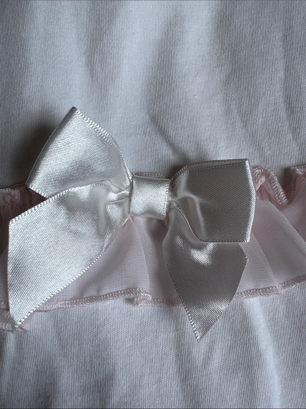 Koala Baby Boutique Delicate Pink & White Floral and Lace Trim One-Piece size NB - Picture 6 of 7